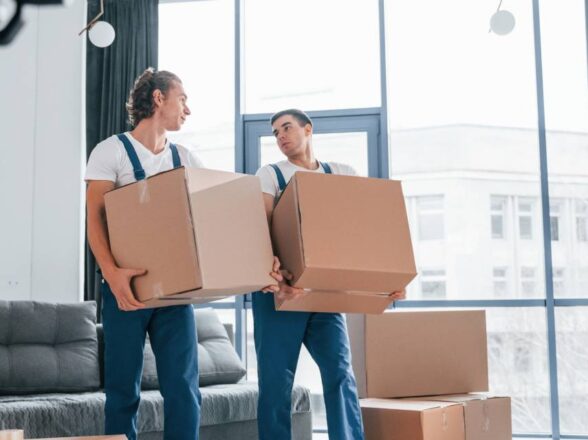 Six Techniques to Make Your Moving Process Simple With Best Movers And Packers