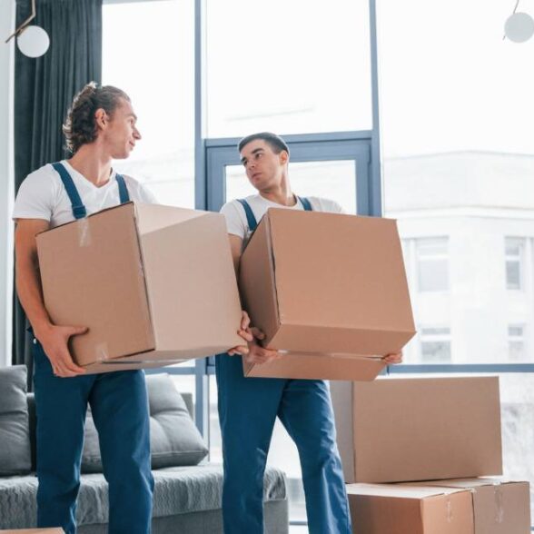 Six Techniques to Make Your Moving Process Simple With Best Movers And Packers